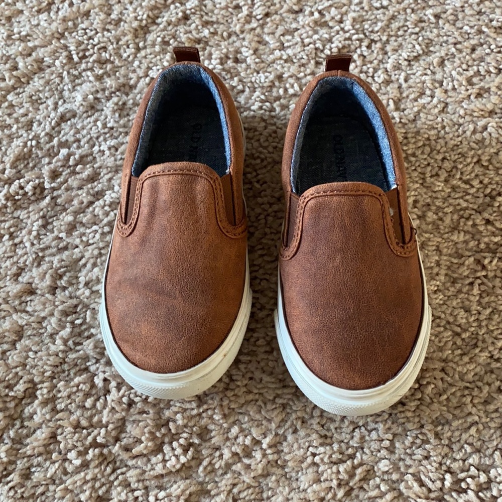 Old Navy Skippers